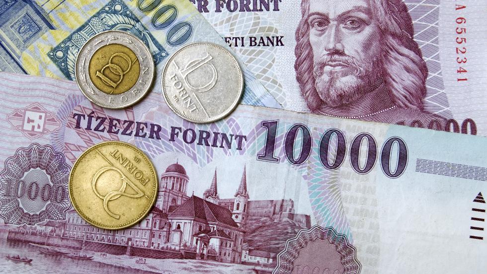 Tovbb ersdtt a forint a hsvti nagyhten