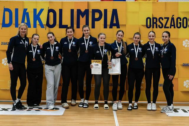 Bronzérmes a Kölcsey-gimnázium leánycsapata az országos Diákolimpia döntőn