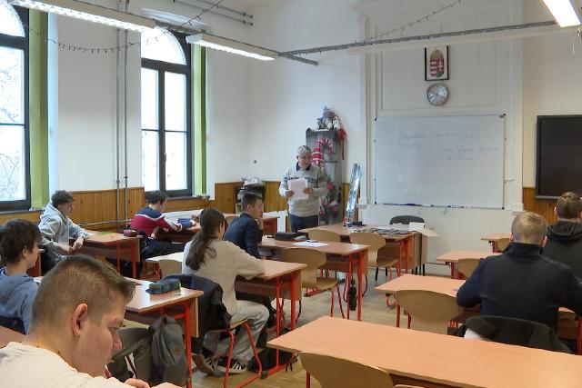 Felvételiztek a diákok
