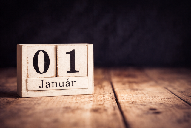 Kinek köszönhető, hogy január elsején kezdődik az újév?