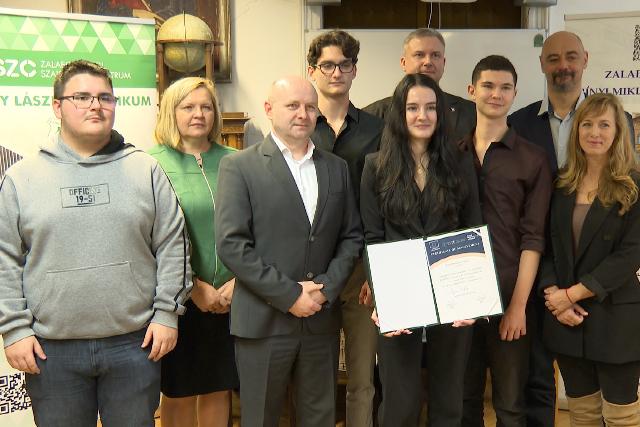 Zalaegerszegi diákok sikere – Elsők lettek az ELTE innovációs versenyén