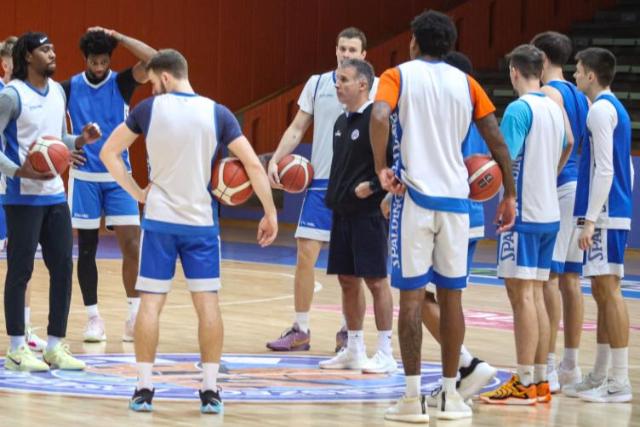 Edzőváltás a ZTE KK-nál: lemondott Kostas Mexas