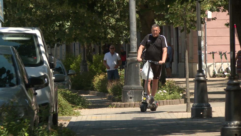 Ktelez felelssgbiztostst ktni – j jogszablyok vonatkoznak az e-rollerekre