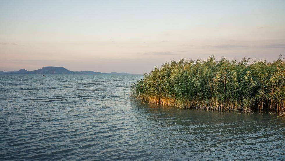 Eljel nlkl csaphat le egy hidegfront a Balatonra vasrnap