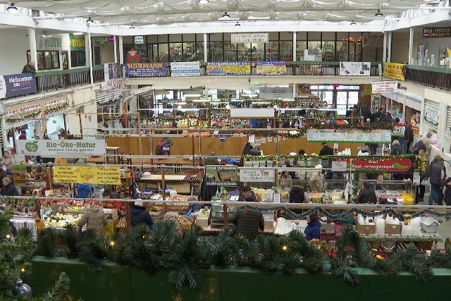 Hétvégén várható az utolsó karácsonyi roham a zalaegerszegi piacon