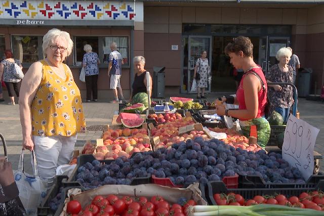 Hazai gymlcsk a zalaegerszegi piacon