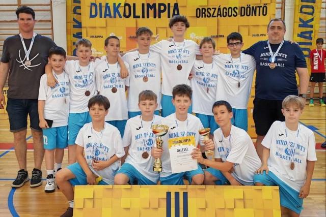 Bronzérmes lett a Mindszenty-iskola csapata a diákolimpia országos döntőjén