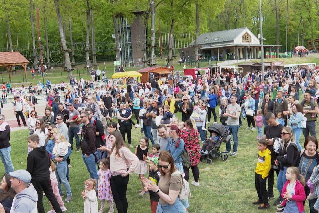 Fergeteges hangulat az Alsóerdei Retro Majálison