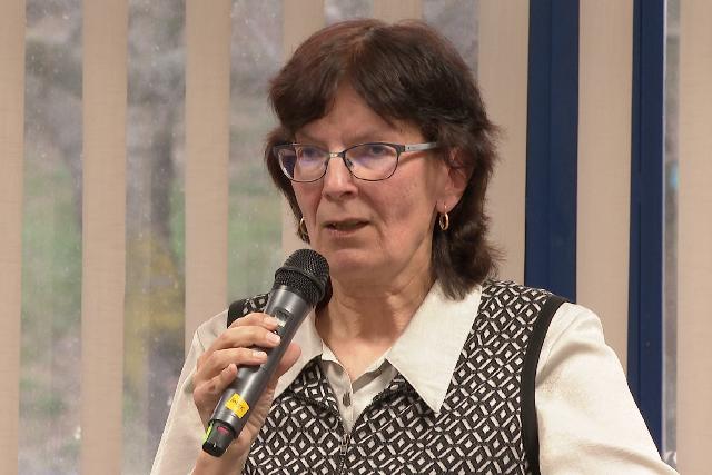 Könyvbemutató – Turbuly Lilla volt a József Attila könyvtár vendége