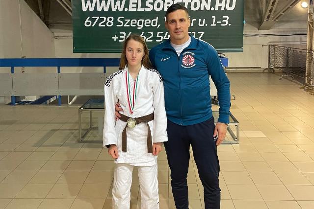 Takács Nóra ifjúsági országos bajnok Szegeden