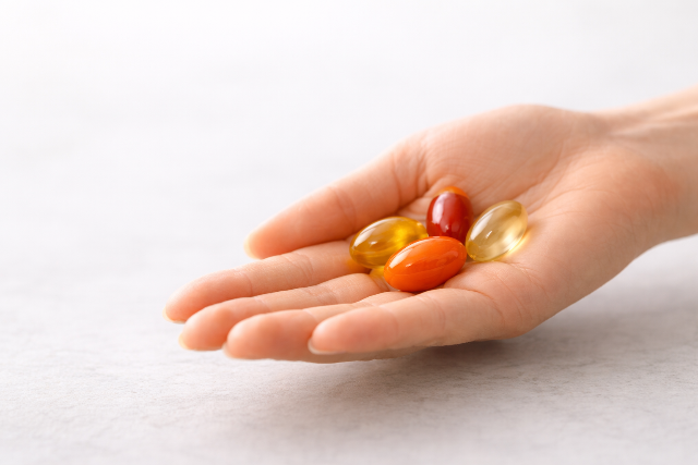 Bőrgyógyászok esküsznek rá: ez a 4 legjobb öregedésgátló vitamin