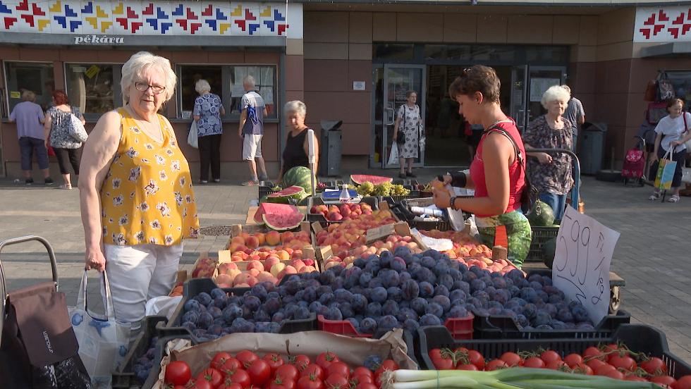 Hazai gymlcsk a zalaegerszegi piacon