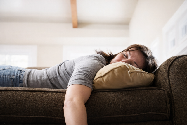 Evés után mindig elálmosodik? Ezt jelzi a szervezete