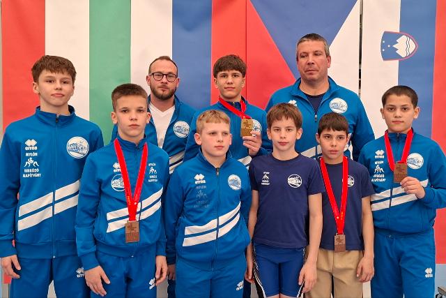Arany és három bronz a koprivnicai nemzetközi birkózóversenyről