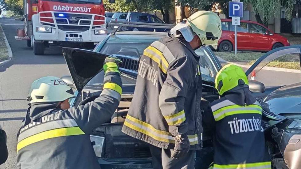 Kt aut karambolozott Zalaegerszegen