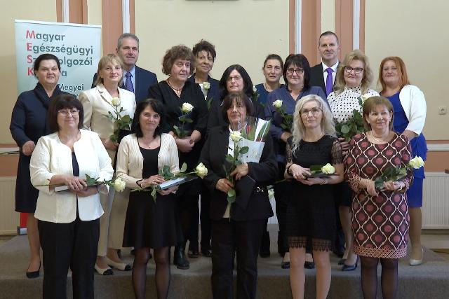 Díjátadás a Magyar Ápolók Napján
