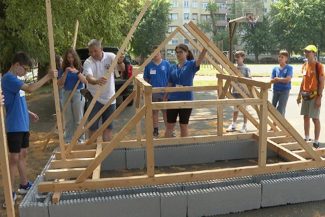 Kisinas táborba várták a diákokat a nyári szünet elején