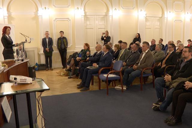 Gazdafórum és lisztadomány