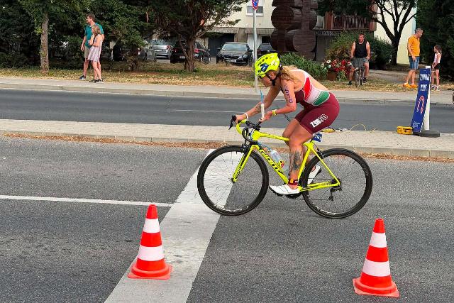 Kovács Imola a hetedik helyen végzett a tatai paratriatlon-világkupán