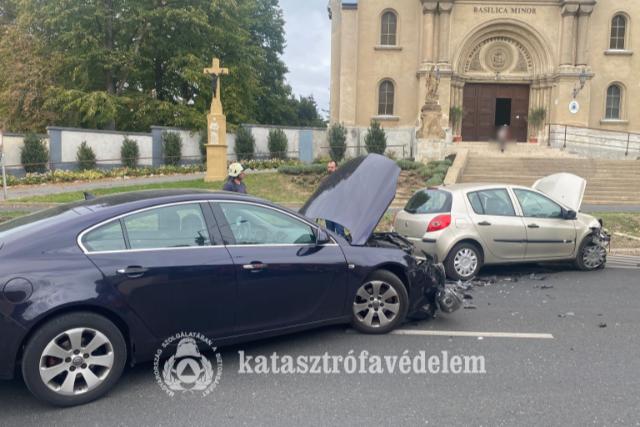Két autó ütközött Keszthelyen