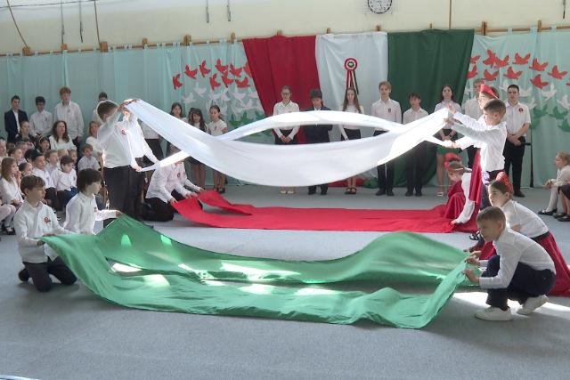 Egész hetes programsorozattal készült a Petőfi Sándor Általános Iskola a nemzeti ünnepre