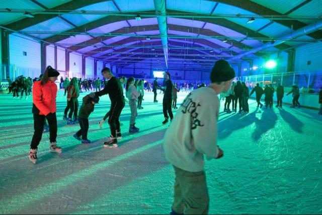 Jeges ünnep januárban: a Zalaegerszegi Jégcsarnok is része az Allianz Jégpályák Éjszakájának