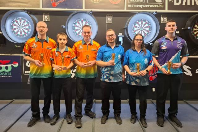 Dobogón a zalaegerszegi dartsosok a Steel Tri-Team Kupán