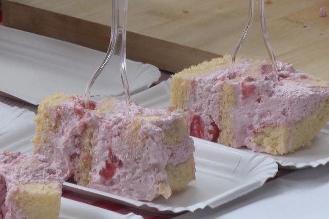 Epres finomságok várták a piacra érkezőket