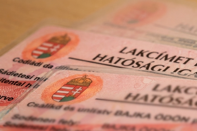 Vigyázat: Adathalász üzenetek terjednek a lakcímkártyák érvényességével kapcsolatban