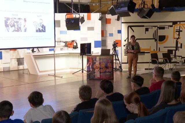 Rövidfilmekkel és médiaértési előadással indult a filmszemle a Zalaegerszegi Televízióban