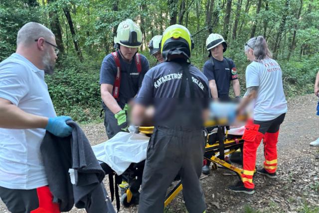 Balesetet szenvedett túrázót mentettek a zalaegerszegi tűzoltók