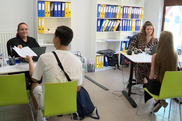 Diákmunka: ennyit lehet keresni ősszel, és ezekre a munkákra van a legnagyobb igény
