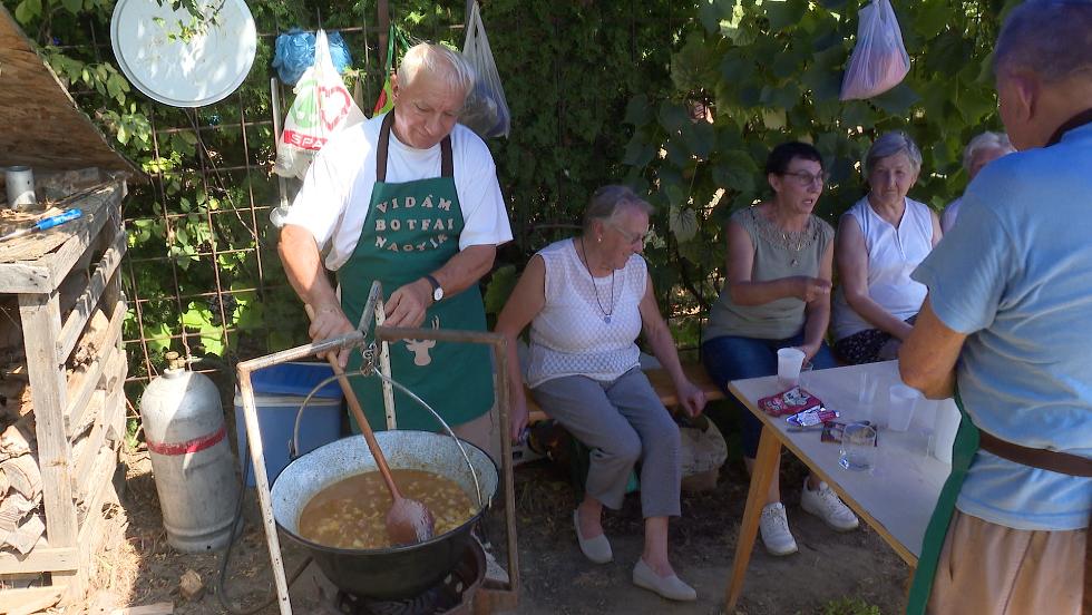 Vrosrsz Napja Zalabesenyn