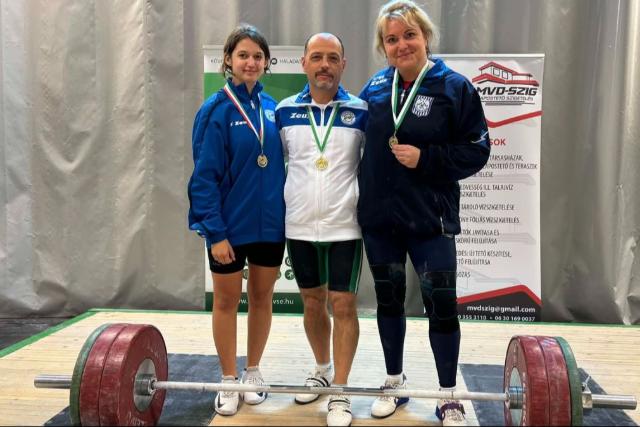 Aranyérmekkel zárták az évet a ZTE súlyemelői
