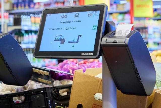 Okos mérleg figyel a vásárlókra – új rendszer jön a boltokban