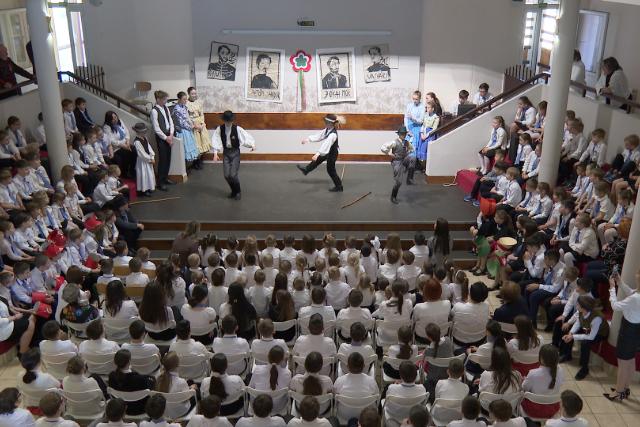 Ünnepség Csácsbozsokon