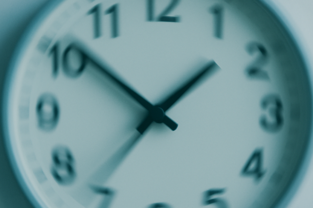 Korábban jön a nyári időszámítás: ekkor lesz az óraátállítás 2026-ban