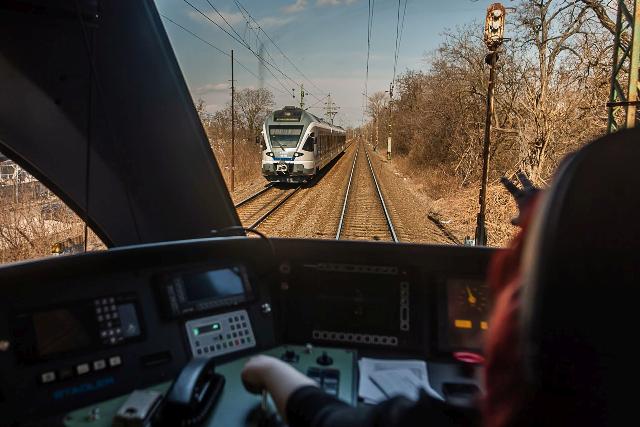 Fekete nap a MV-nl: szerdn 3 embert gzolt el a vonat