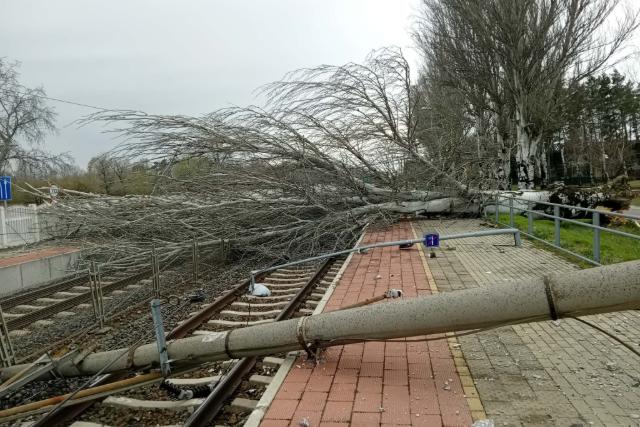 Vihar tarolta le a balatoni vasútvonalakat