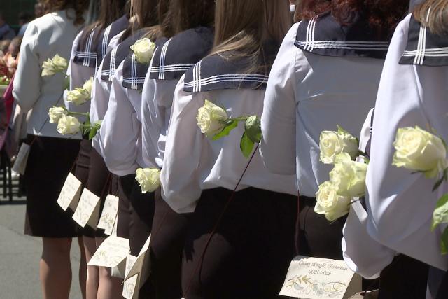 Ballag már a vén diák