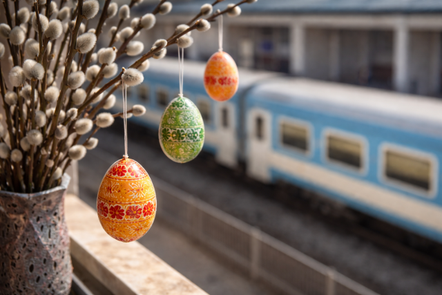 Húsvéti hosszú hétvége: megerősített járatokkal készül a MÁV-csoport