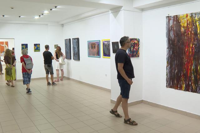 A négy elem – Bemutatták a GébArt művésztelepen készült festményeket