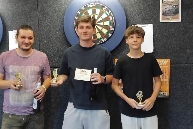 Ágoston Károly nyerte a negyedévet a Zalaegerszegi Darts Egyesület házibajnokságában