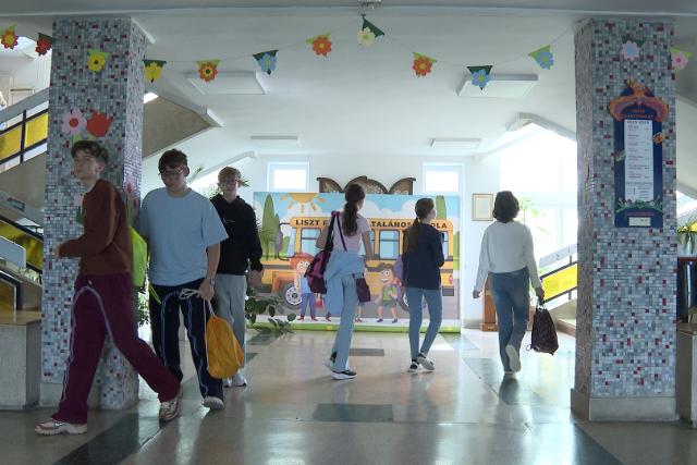 Visszatértek a tanulók az iskolákba a tavaszi szünet után