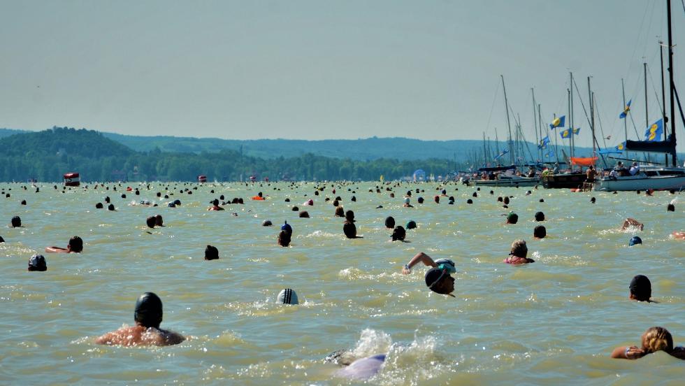 Tbb mint tzezer indulra szmtanak a Balaton-tszs szervezi